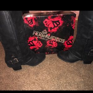 🤗Fergie cute booties 👢